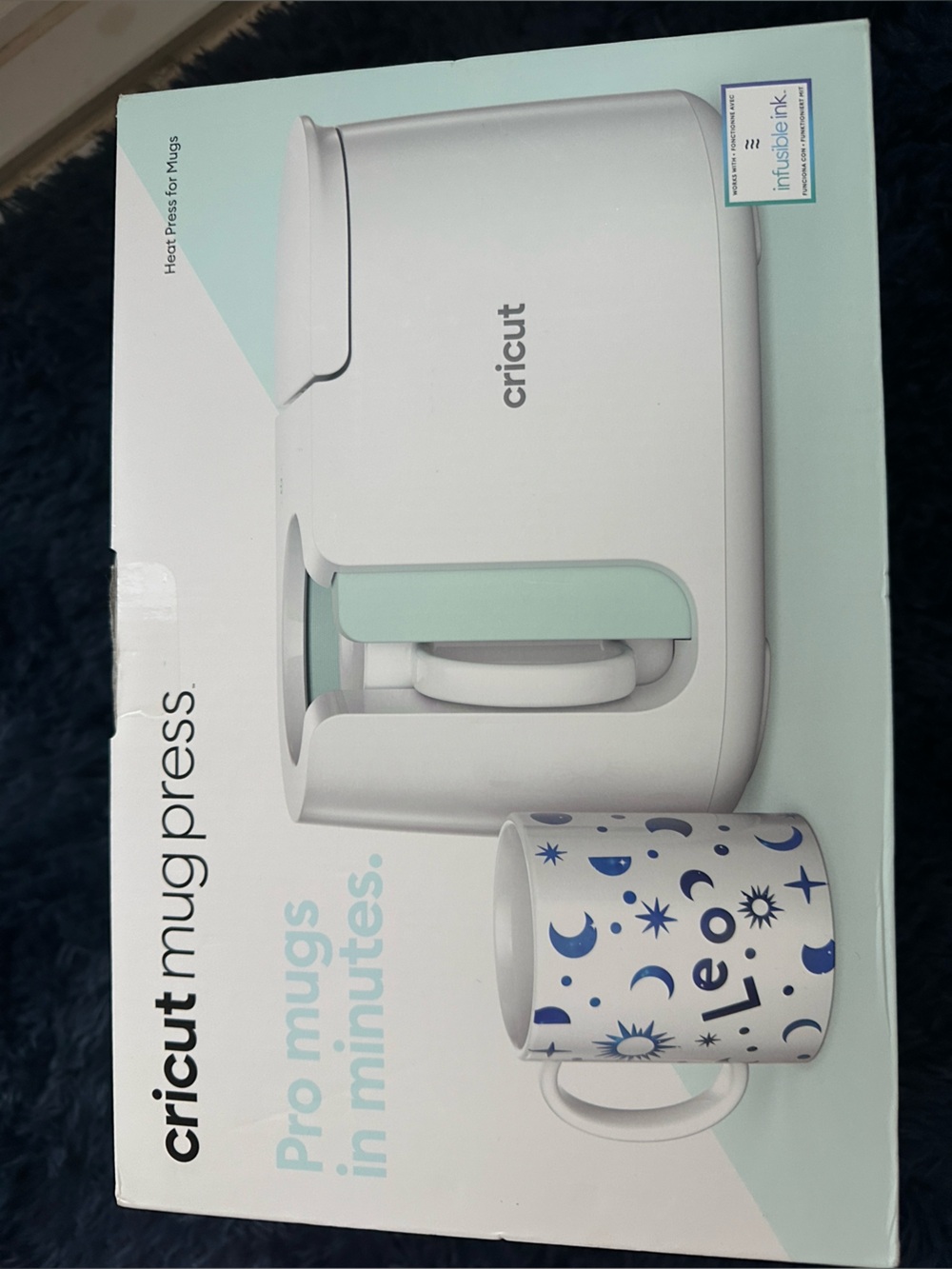 Cricut White and Mint Mug Press Machine
